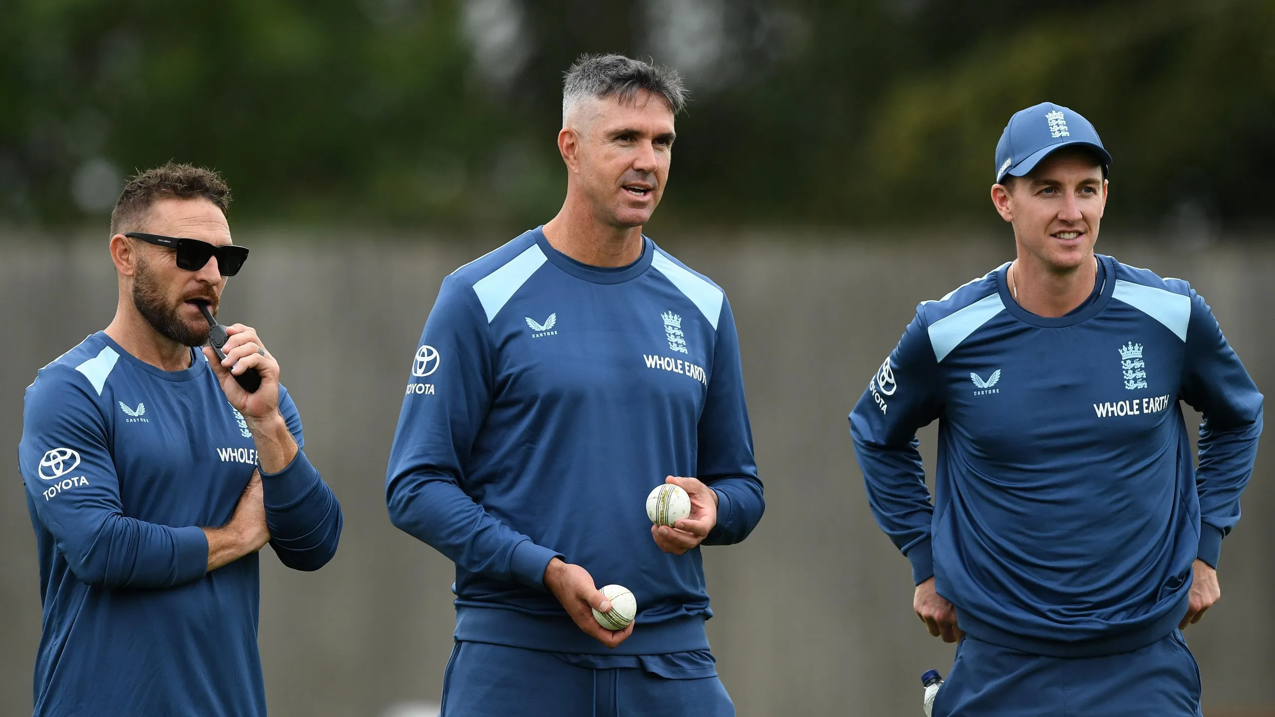 Brendon McCullum, Kevin Pietersen and Harry Brook during England training session