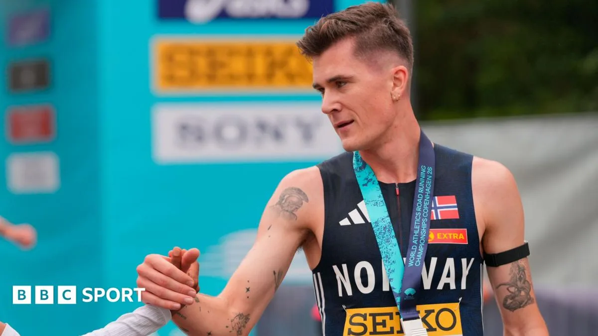 Ingebrigtsen pipped to 5km road gold in Copenhagen