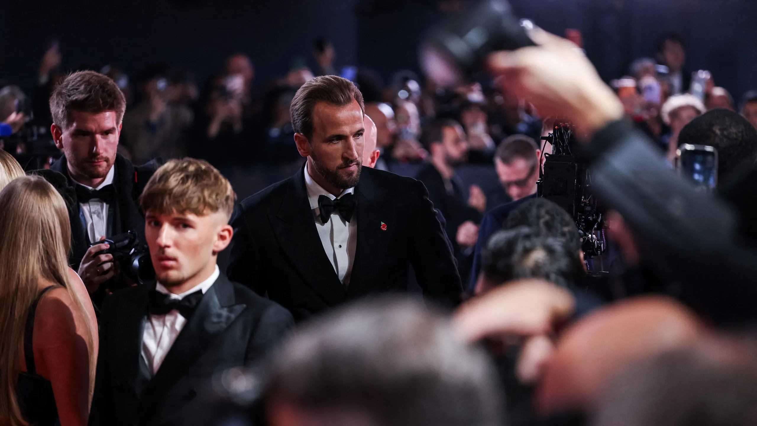 Ballon d'Or crowd in London, with Harry Kane towards at the back