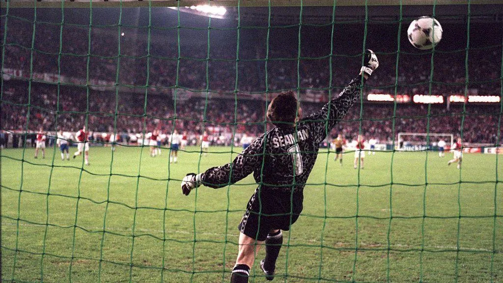 Nayim lobs David Seaman from the halfway line