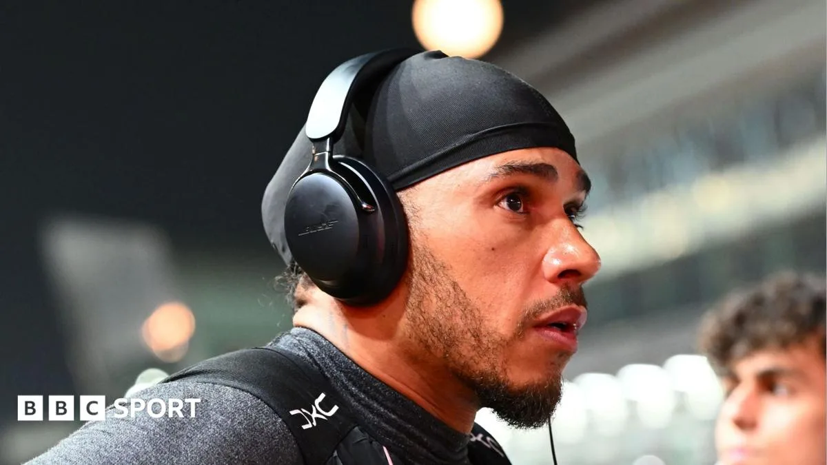 Hamilton apologises to Ferrari as Antonelli moves to brink of title