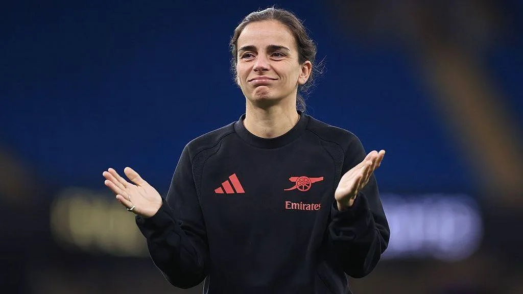 Arsenal manager Renee Slegers holds out her hands at full-time after the 4-2 defeat by Manchester City on Sunday.