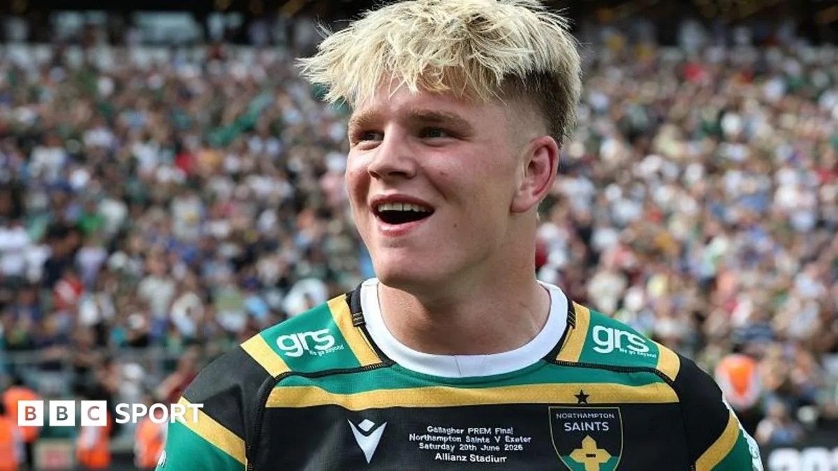 Pollock keeps options open as Saints talks continue