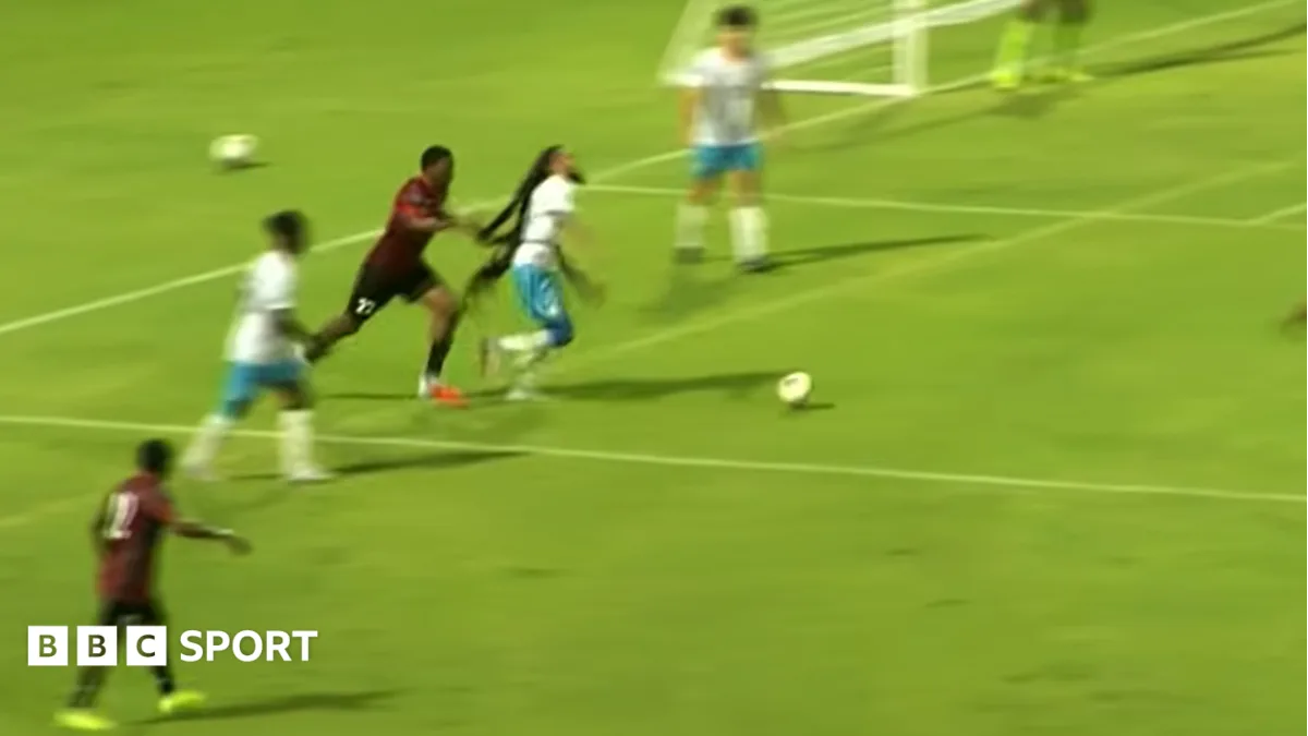 Two players sent off for pulling rival's dreadlocks