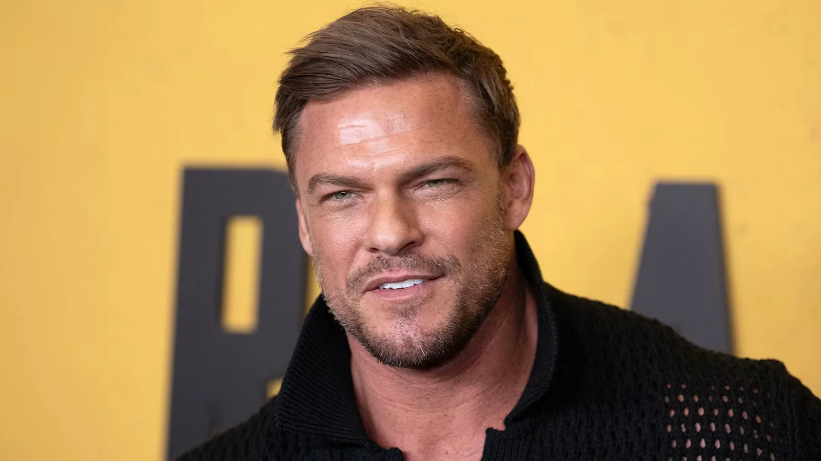 'Reacher's Alan Ritchson Officially Replaces Jason Momoa in 'Helldivers' Movie
