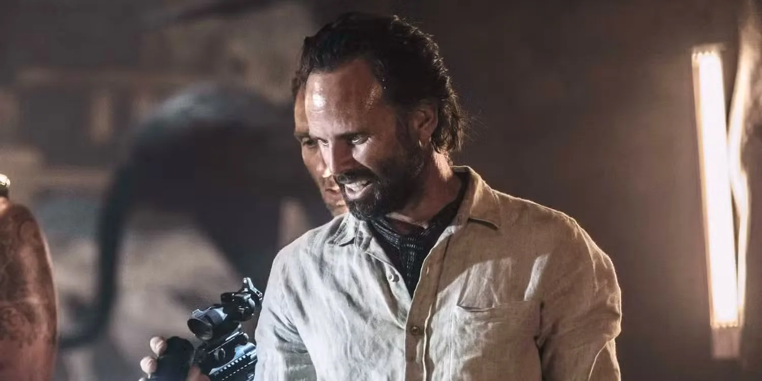 TOMB RAIDER, Walton Goggins (right), 2018. ph: Ilze Kitshoff. ©Warner Bros./courtesy Everett Collection