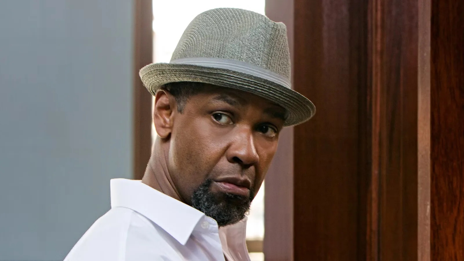 ‘Sicario’ Meets ‘Lethal Weapon’ in Denzel Washington’s Action Blockbuster Officially Leaving Netflix Soon