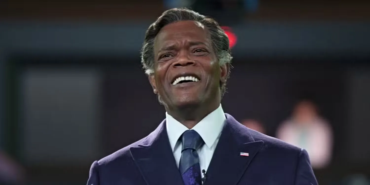 Samuel L. Jackson in RoboCop (2014)