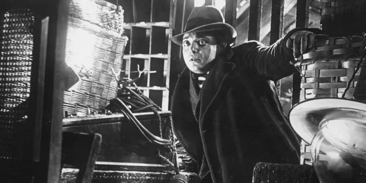 'M' Lorre trapped