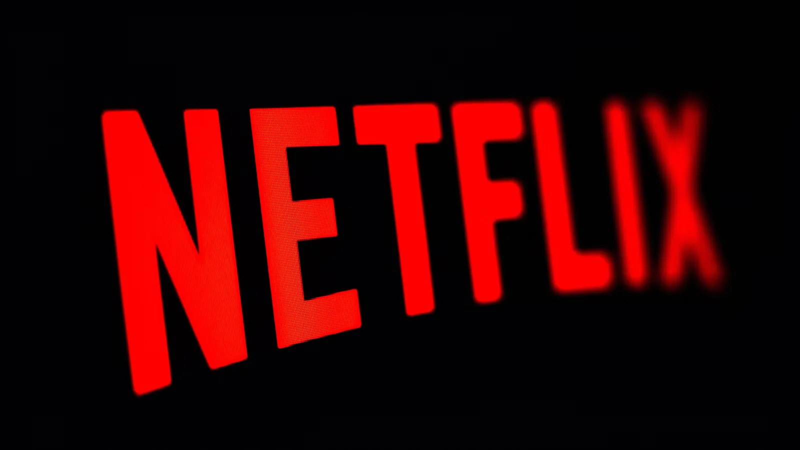 'Call of Duty' Director's Netflix WWII Movie Officially Releases Jaw-Dropping Trailer