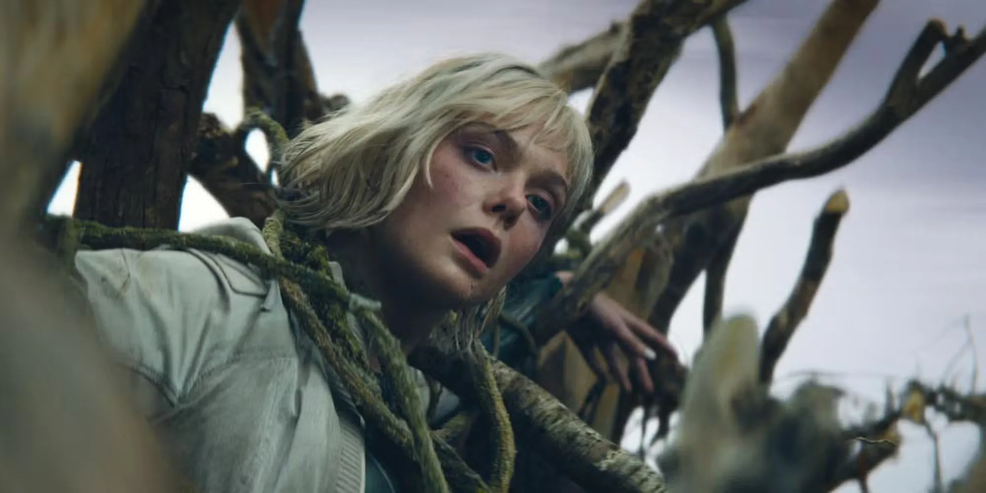 Elle Fanning as Thia in 'Predator: Badlands'