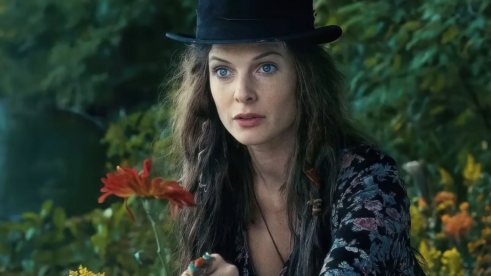 Rebecca Ferguson's Ambitious Stephen King Sequel Officially Haunts Paramount+
