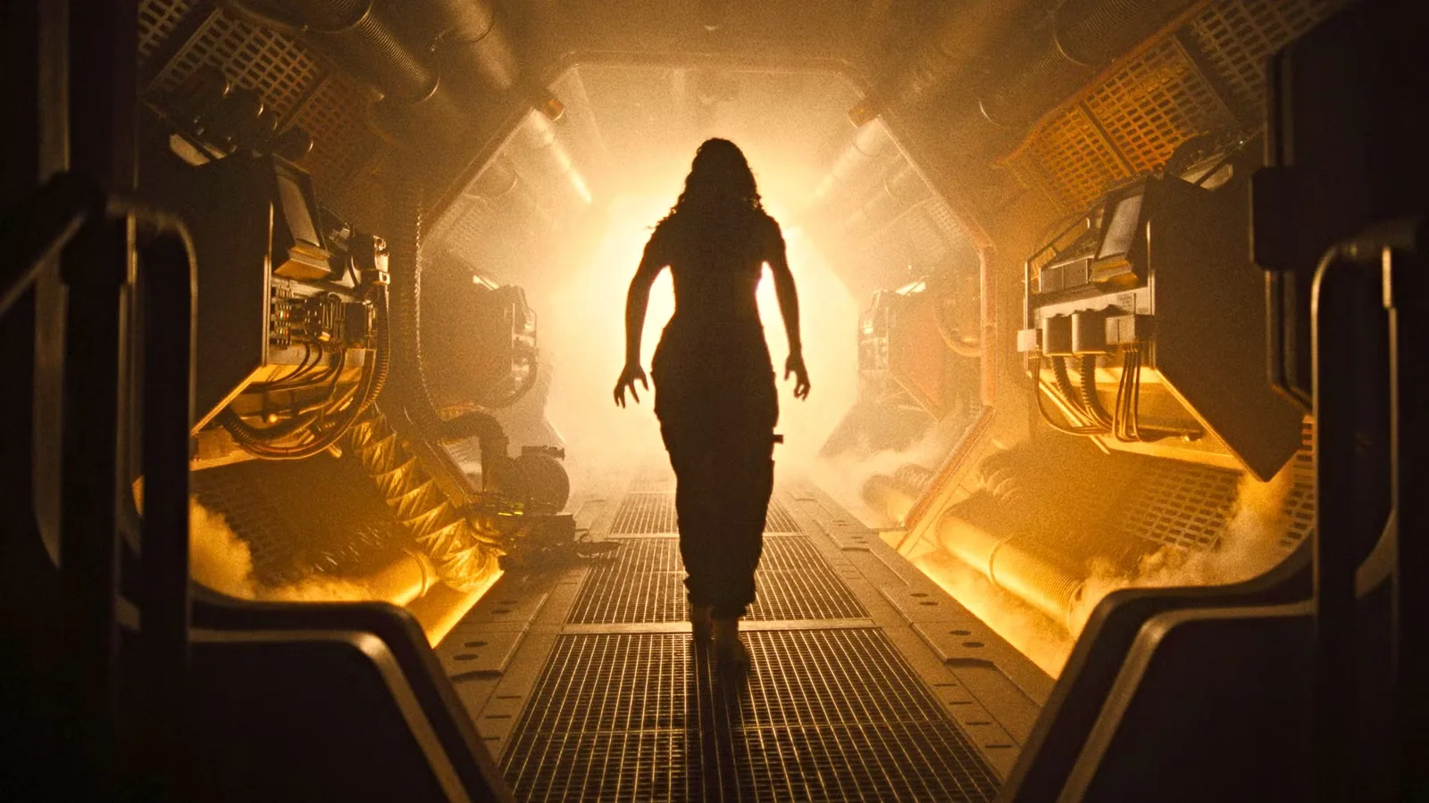 Ridley Scott’s $350 Million Sci-Fi Spectacle Officially Surges Before New Release