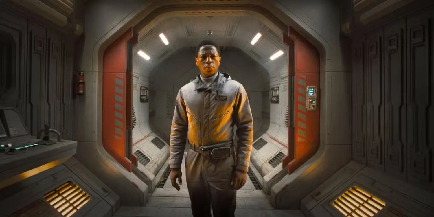 David Jonsson stands in a hallway looking confused in 'Alien: Romulus'