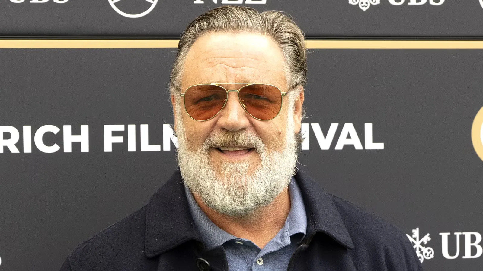 Russell Crowe's Most Intense Western Officially Rides Onto Prime Video