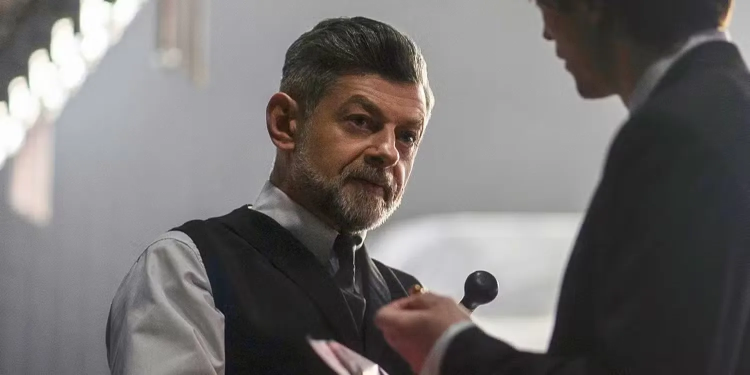 THE BATMAN, from left: Andy Serkis as Alfred Pennyworth, Robert Pattinson as Bruce Wayne, 2022. ph: Jonathan Olley / © Warner Bros. / Courtesy Everett Collection