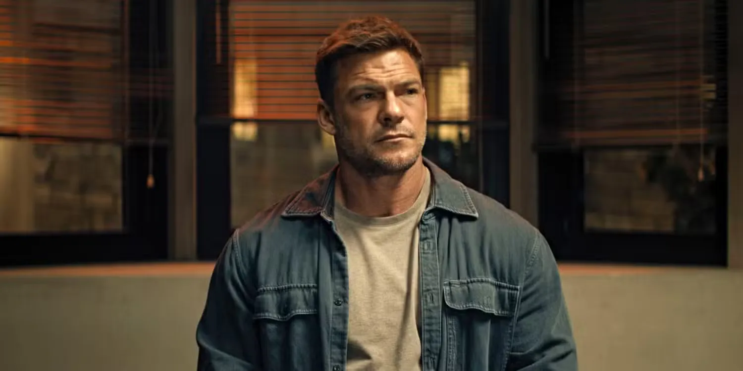 Alan Ritchson in Reacher