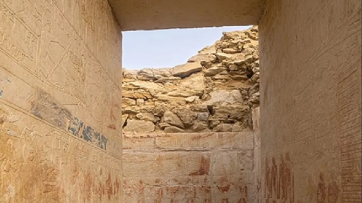 Images from the excavation