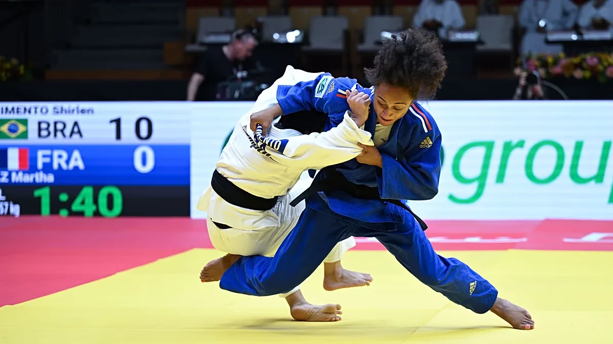 Martha Fawaz's (FRA) osoto-gari.