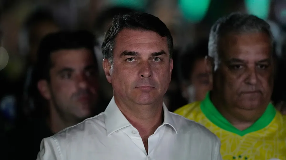Opposition presidential candidate Sen. Flavio Bolsonaro arrives at his election night event after the presidential runoff in Brasilia, Brazil, Sunday, 25 Oct., 2026.