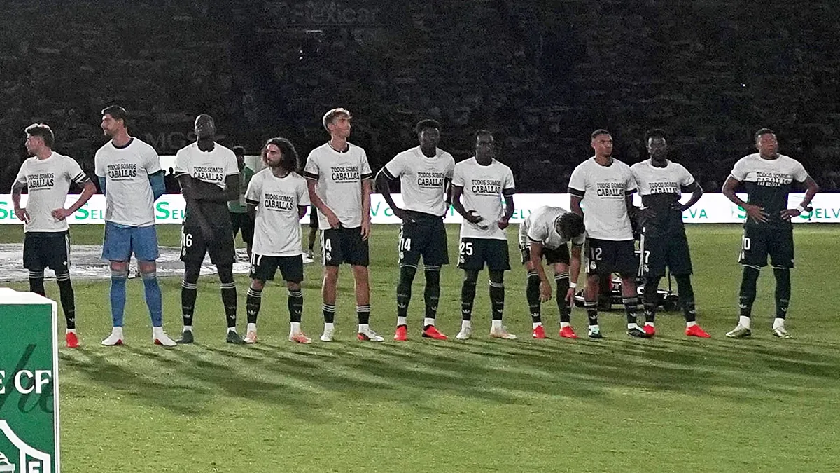In the image, the players at the centre of the controversy are shown with their pro-Ceuta shirt folded.