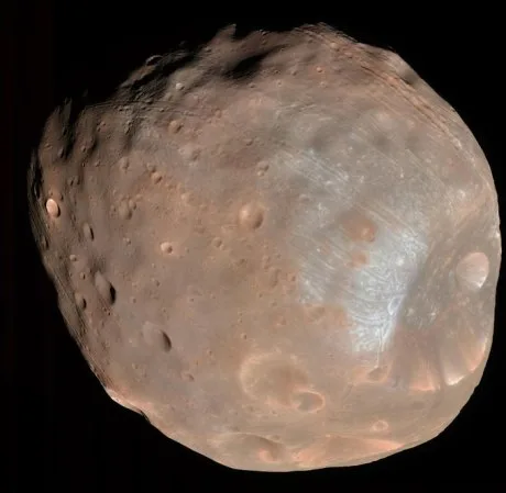 Mars' moon phobos looks like a lumpy potato.