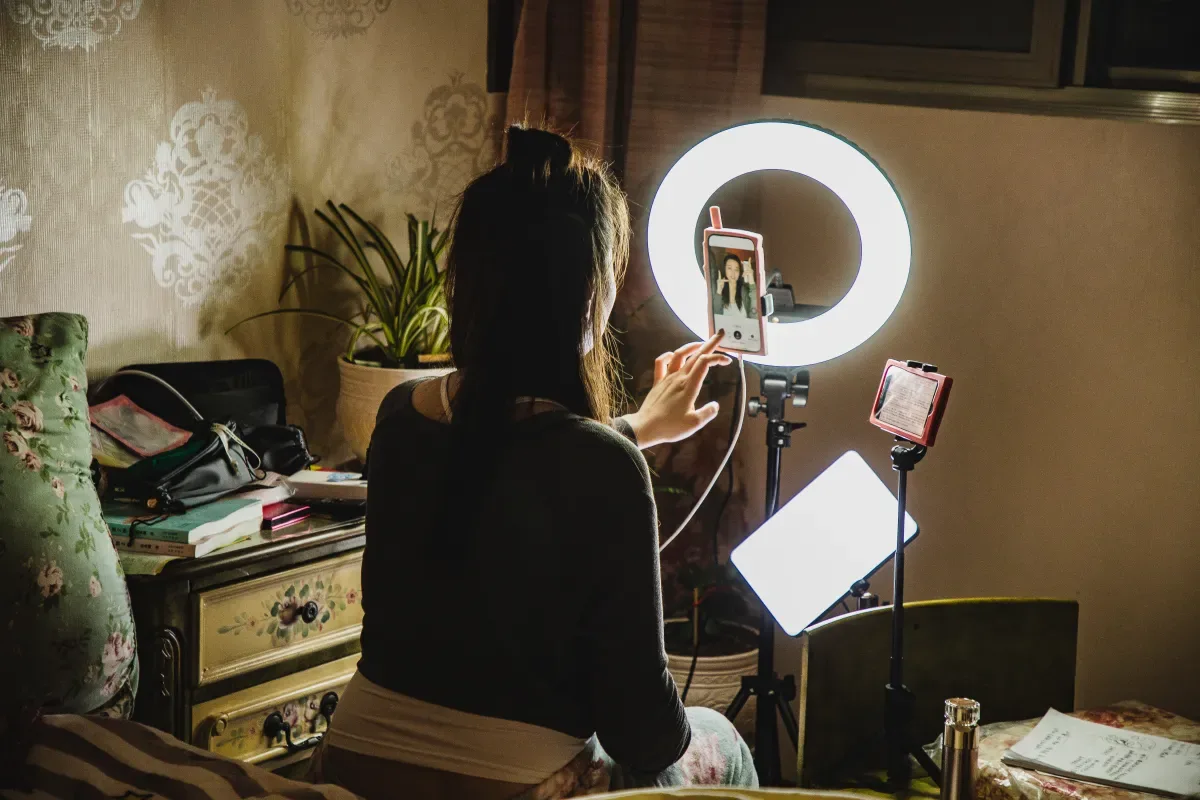 New California law will penalize influencers who don’t disclose political ads